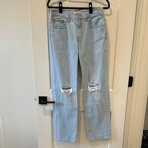 Levis Distressed Women's Jeans